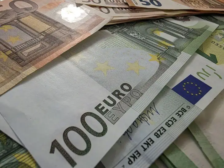 2026-й: доллар и евро в многополярном мире: кто выживет, а кто потеряет статус евро