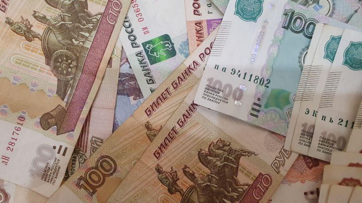 Беспощадное падение. Стало известно, когда рубль девальвируется на 66% деньги