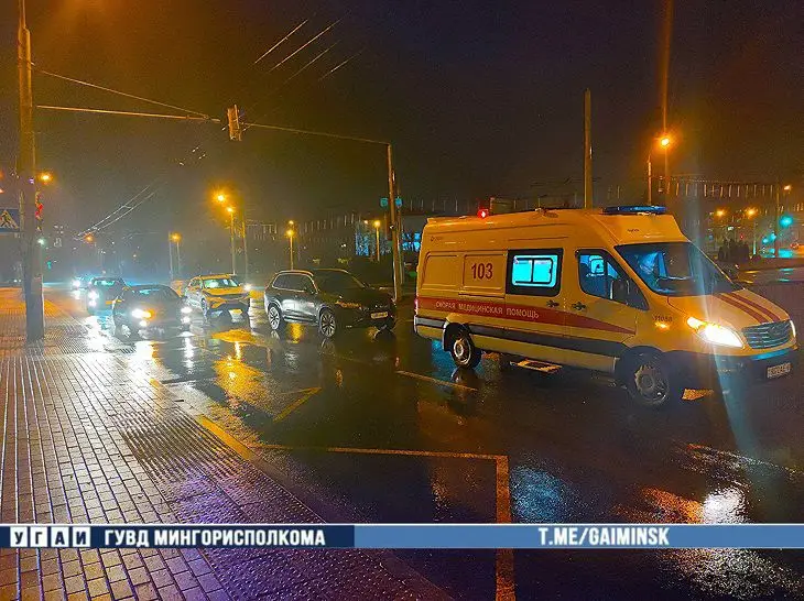 автомобиль