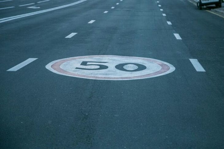 Автоледи не смогли разминуться на перекрестке в Бресте: пострадали 4 человека, в том числе 2 детей Разметка