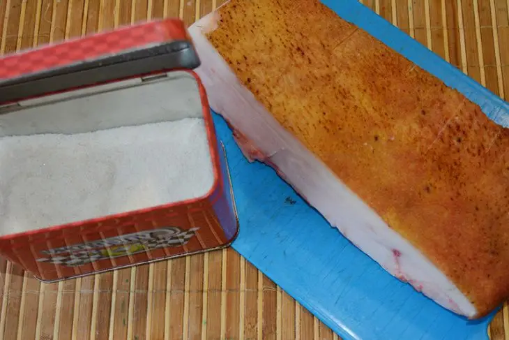 Как быстро засолить сало в пакете: метод, который работает за 12 часов сало