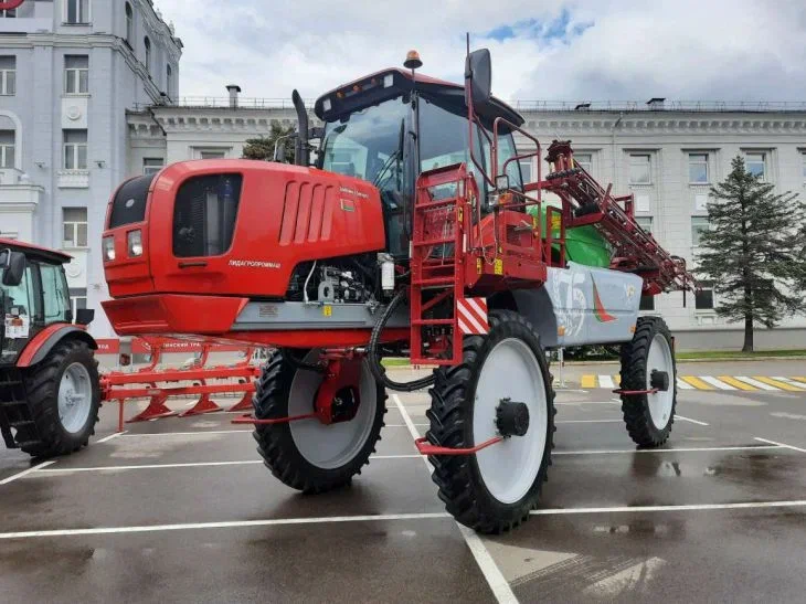 Продукты, сельхозтехника, стройматериалы: какие еще белорусские товары востребованы в Монголии Техника