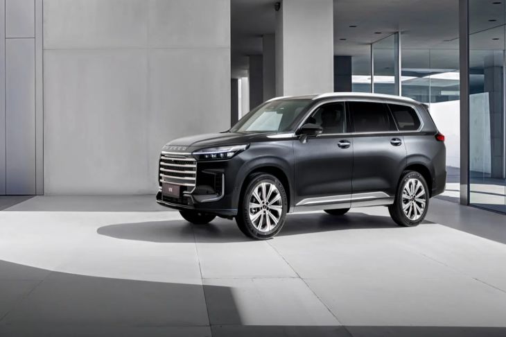 Exeed VX против Geely Okavango: сравнили семейные кроссоверы Exeed