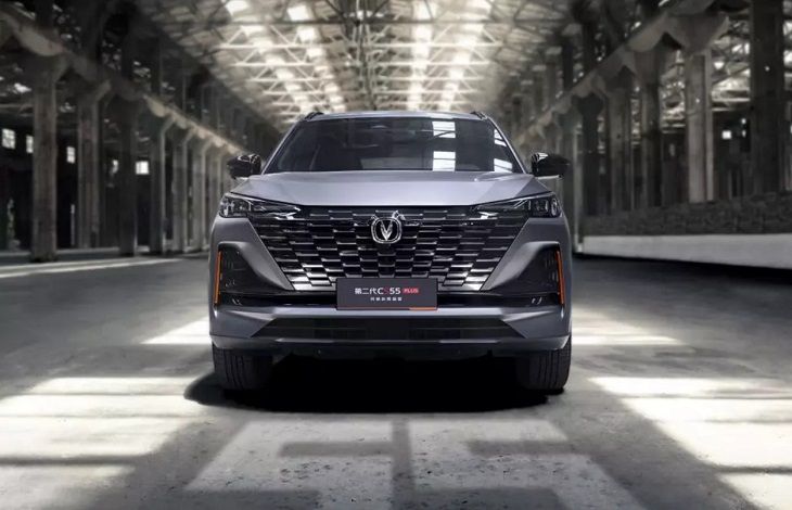 Они сошлись: комфорт и стиль против комфорта и практичности, Changan CS55 Plus против Great Wall Poer