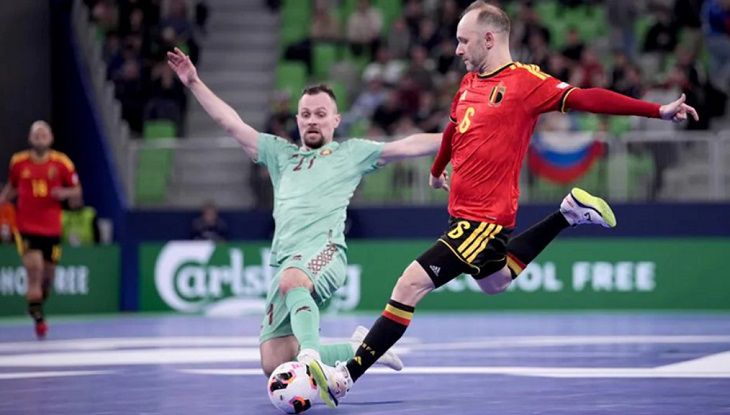 ЧЕ по мини-футболу. Сборная Беларуси стартовала с поражения футбол