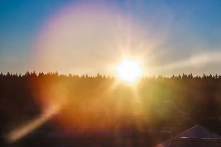 Двойной взрыв невероятной мощности зафиксирован на Солнце: о последствиях можно только гадать Солнце