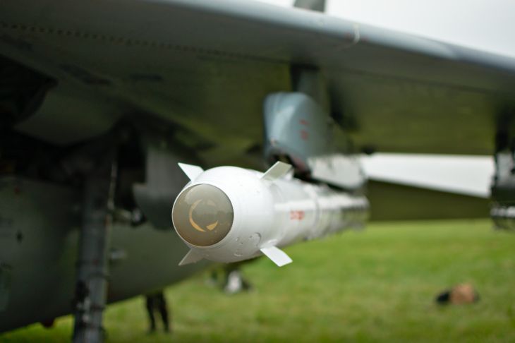 Трамп все еще рассматривает возможность нанесения удара по Ирану: CNN Вооружение