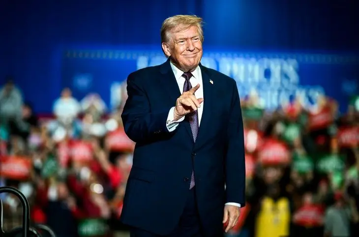 Трамп заявил о захвате Мадуро и его жены Трамп