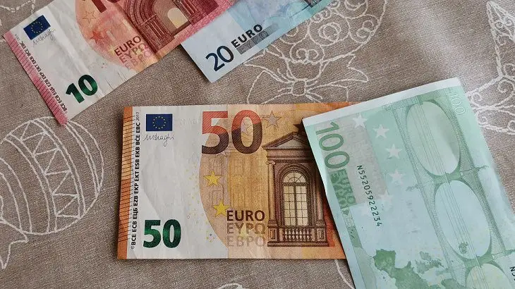 Цель 1.24 достижима: прогноз по евро на лето оказался лучше ожиданий евро