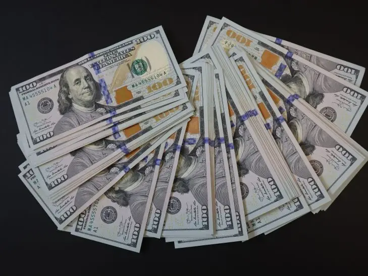 Весна 2026: ждать ли обвала доллара, если ЕЦБ сохранит жёсткий курс дольше ФРС доллары