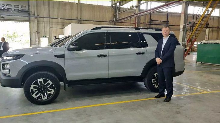 УАЗ назвал сроки производства нового внедорожника Sollers S9 автомобиль