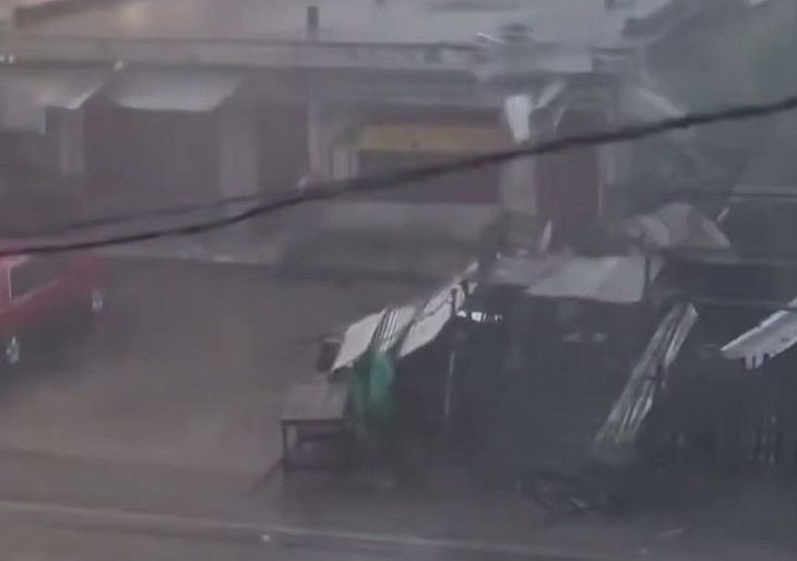 На этом популярном у туристов острове пронесся смертоносный ветер: множество погибших и раненых, колоссальные разрушения