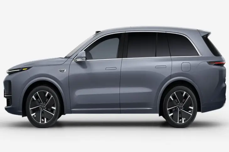 Li Xiang L8 2025 и Aito M7 2024 — сравнительный анализ старения батареи в условиях холодного климата Автомобиль