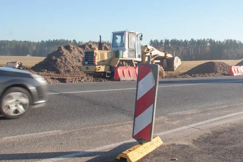 Комплексно, динамика впечатляющая: итоги первого дня марафона по преображению дорог Минщины подвели в ЖКХ Дорога