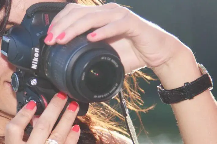 Алферова пустилась в пляс после развода: впервые после семейных неурядиц Камера