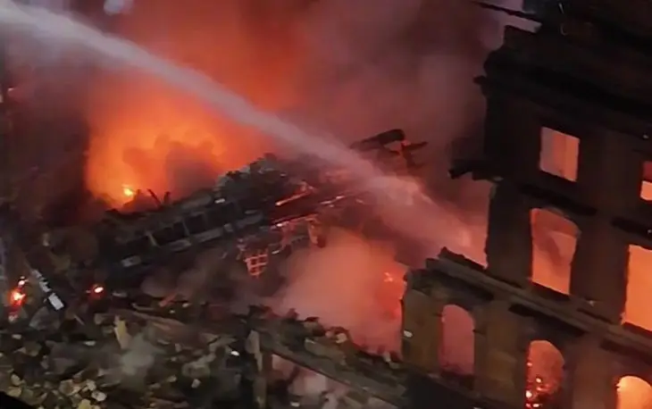 Масштабный пожар охватил Глазго: уничтожено историческое здание, главный вокзал Шотландии закрыт пожар