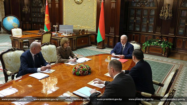 Экстракорпоральное оплодотворение. Лукашенко рассказал, в чем заключается женское счастье Лукашенко