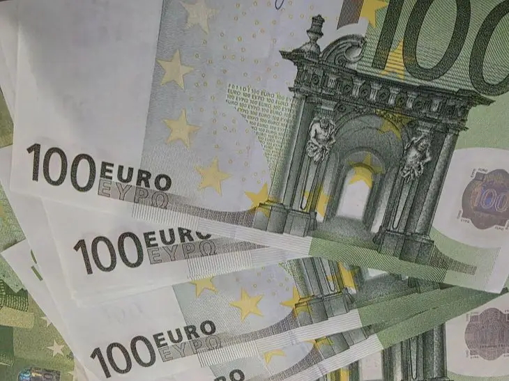 Евро теряет дыхание: мартовский конфликт США–Иран разгоняет энергорынки евро