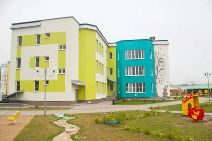 Желтая подсветка для самых маленьких: на карте детских садов Беларуси выделили группы для детей до 2 лет Детский сад