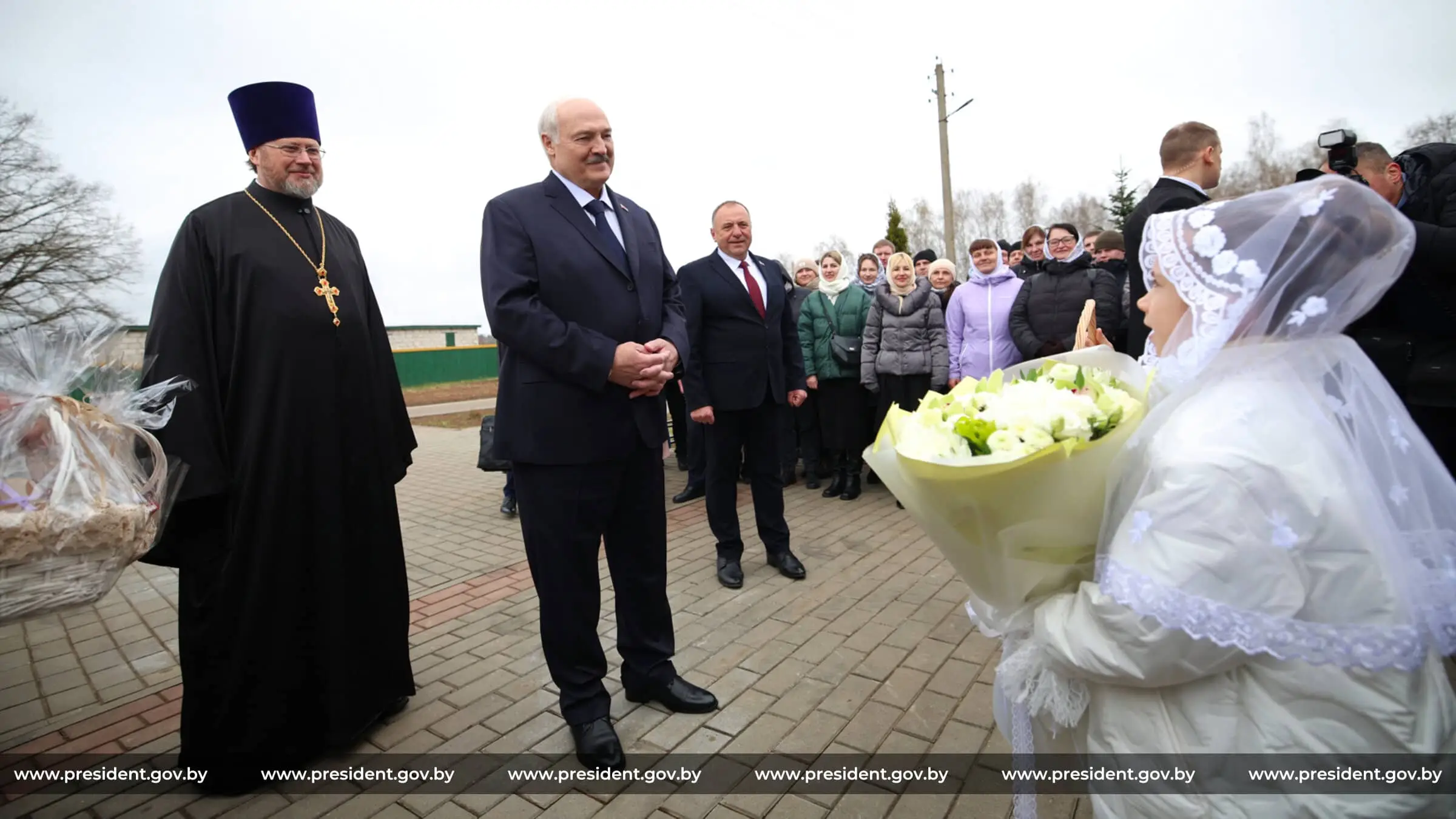 Лукашенко во время посещения храма в Евдокимовичах назвал главное завоевание белорусского народа Лукашенко