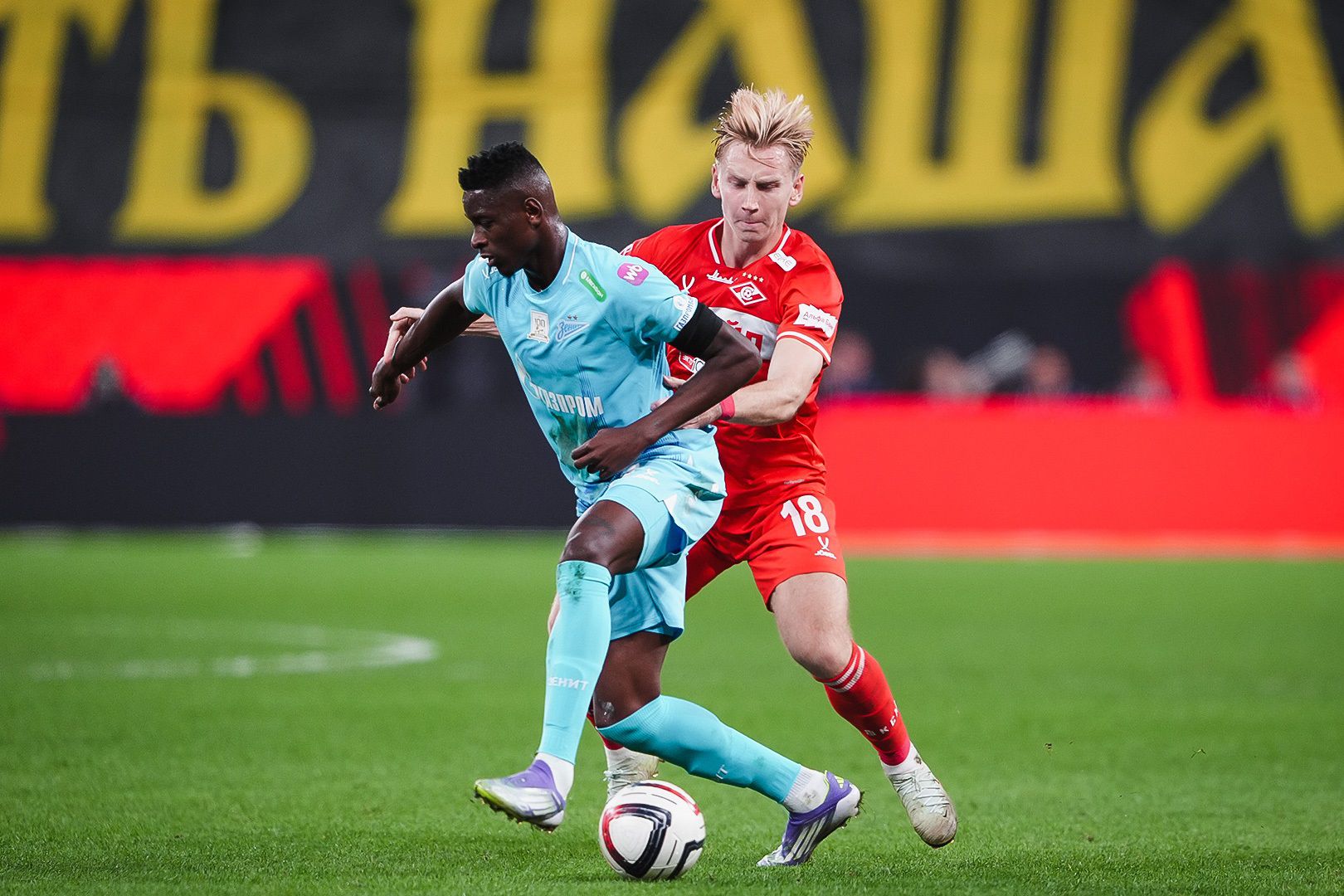 Классика российского футбола. В Кубке сразились «Зенит» и «Спартак»: кто вышел в финал футбол