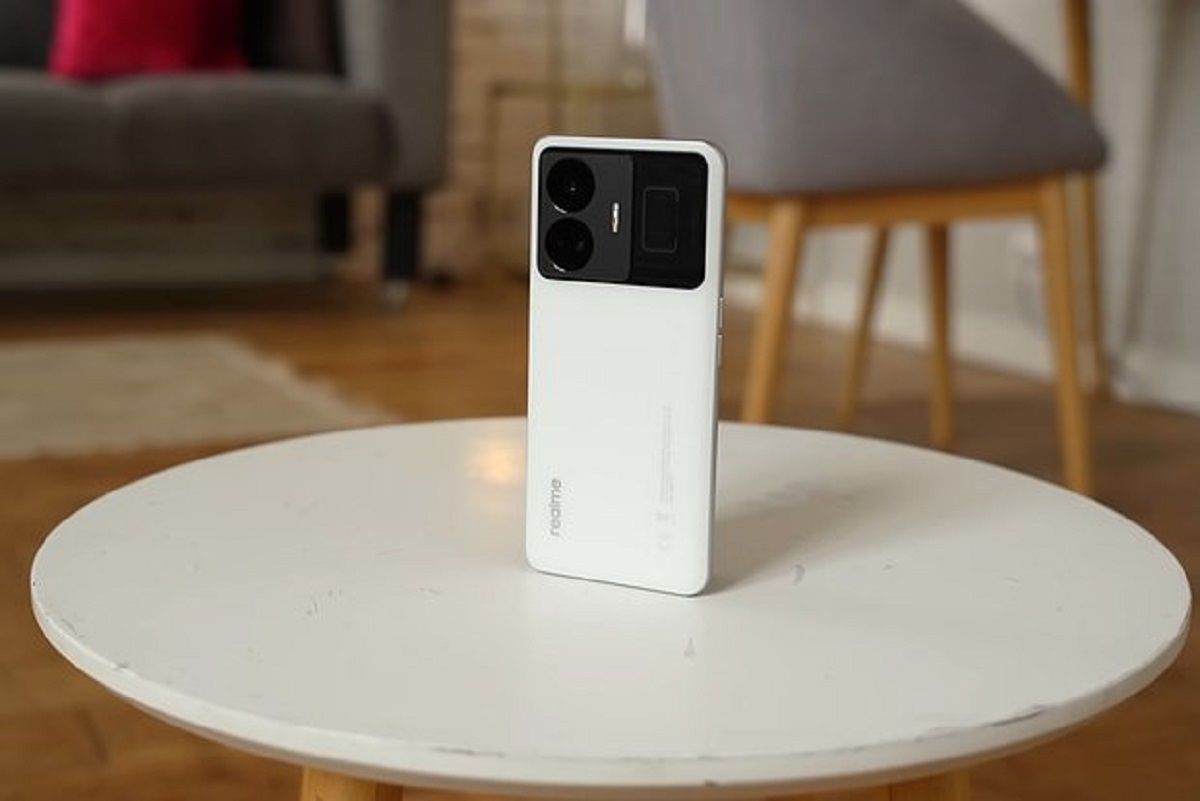 Всего 10 минут. Названы смартфоны с рекордно быстрой зарядкой смартфон