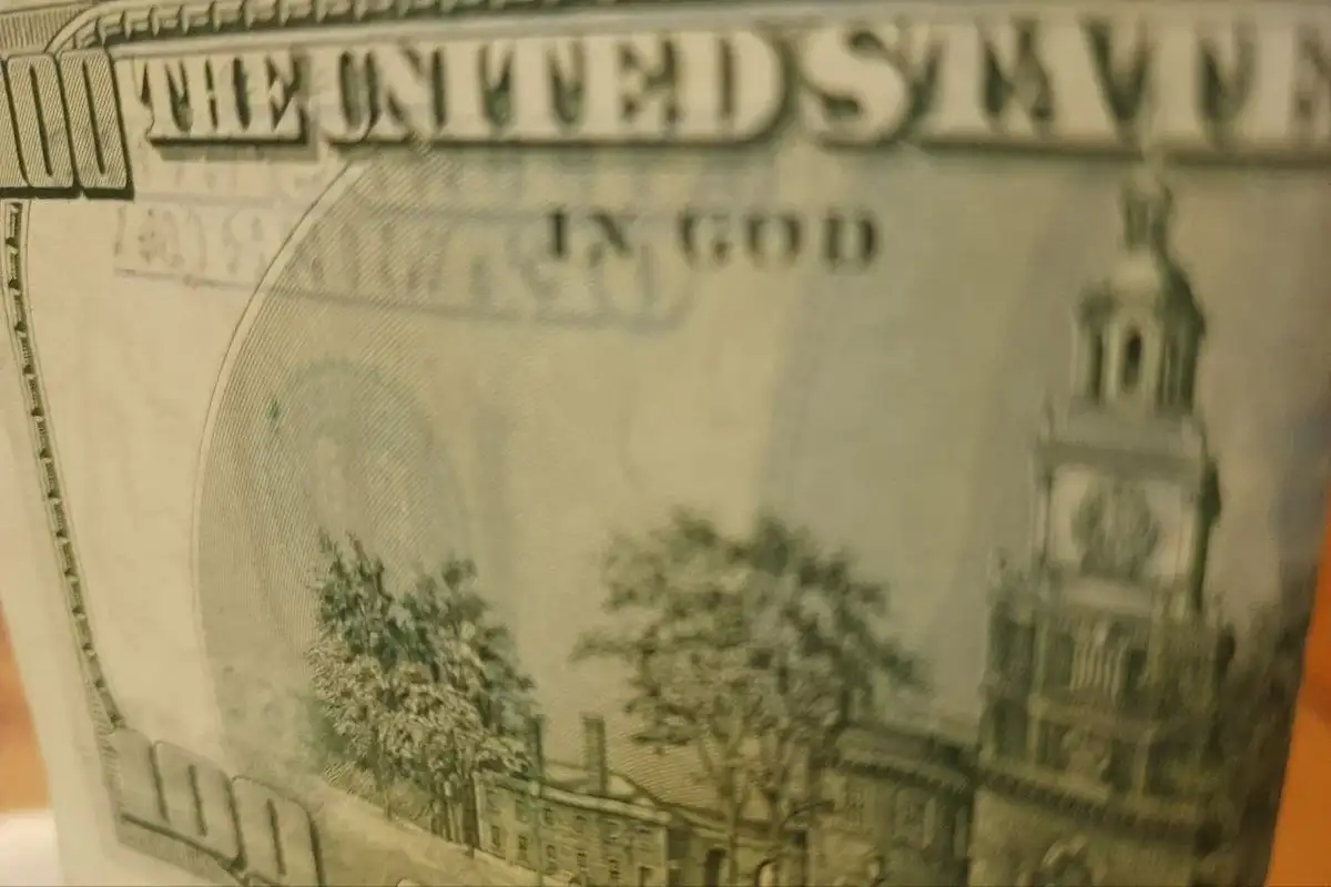 80 долларов за унцию: цена фьючерса на серебро обновила максимум с 18 марта 2026 года Доллары