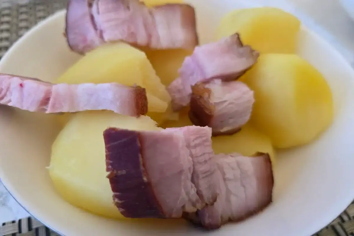 Что иностранцы любят из белорусской кухни: в топе – драники и борщ