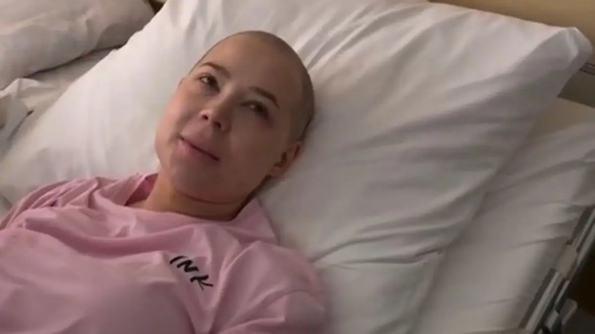 «Лере было совсем плохо». Друг Лерчек рассказал, как она переносит химиотерапию