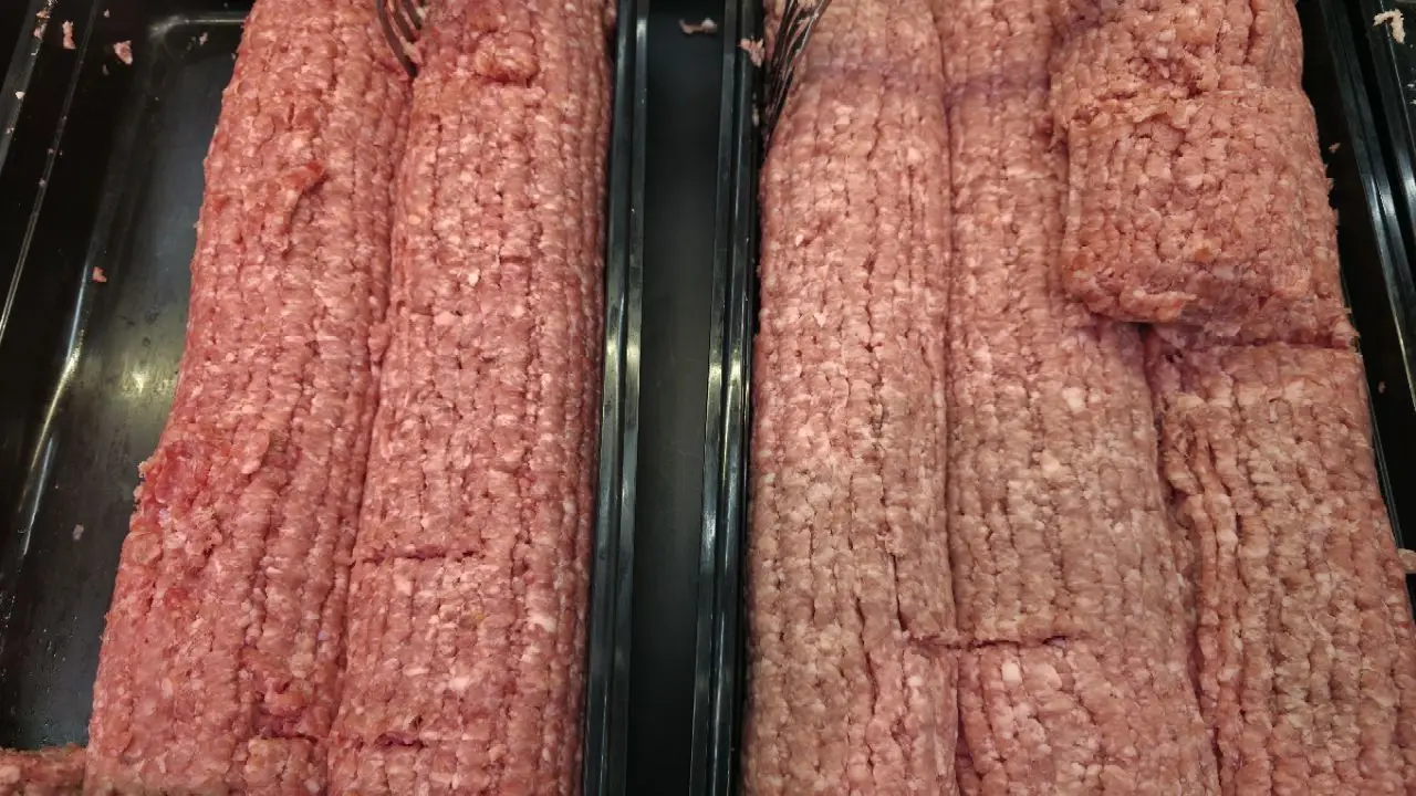 Фарш для котлет: почему нельзя добавлять яйца и какая хитрость с хлебом делает котлеты воздушными фарш