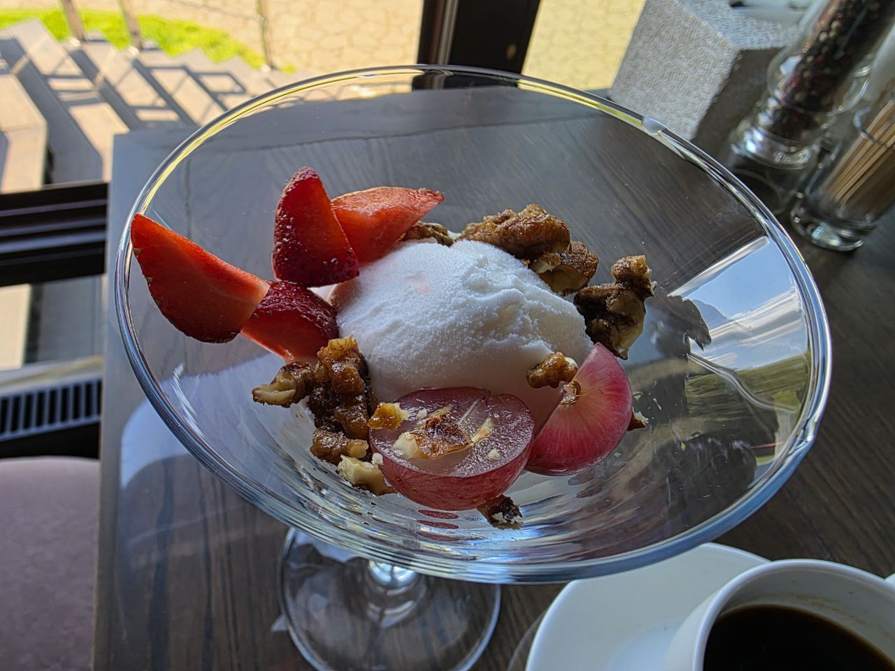 Стратегия тарелки: как разложить еду, чтобы съесть на 300 ккал меньше