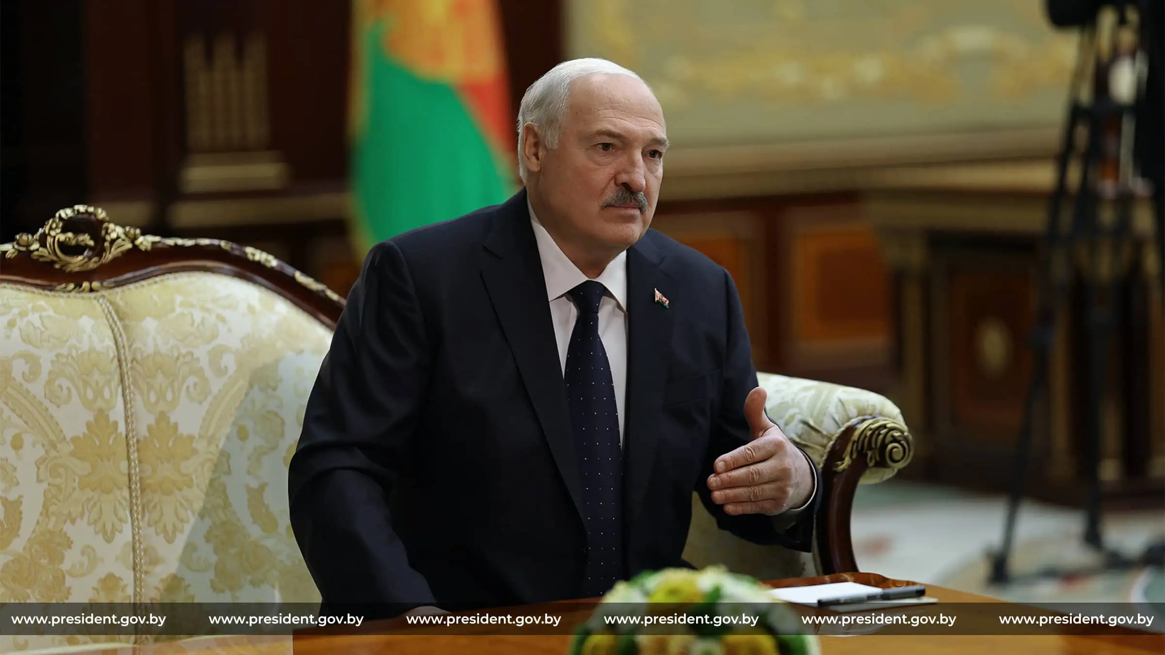 Лукашенко обратился к пограничникам в их профессиональный праздник Александр Лукашенко