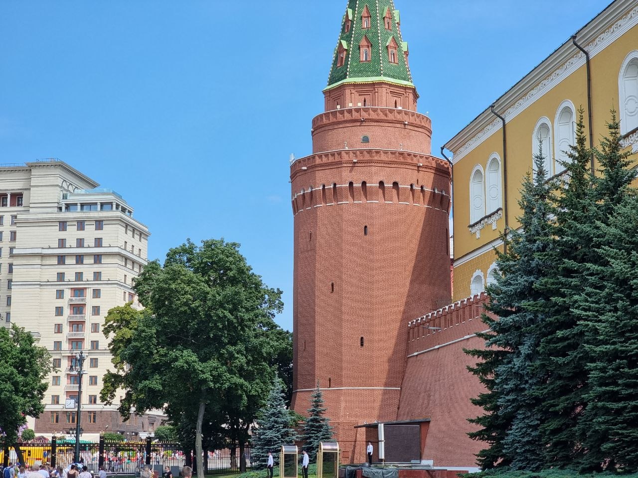 Владимир Путин прибыл в Пекин с двухдневным визитом Кремлевская стена