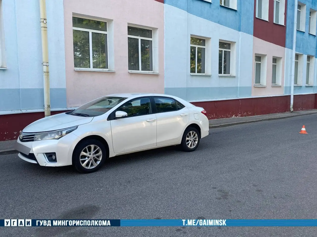 Трехлетний мальчик попал под колеса иномарки в одном из дворов Минска Автомобиль Toyota