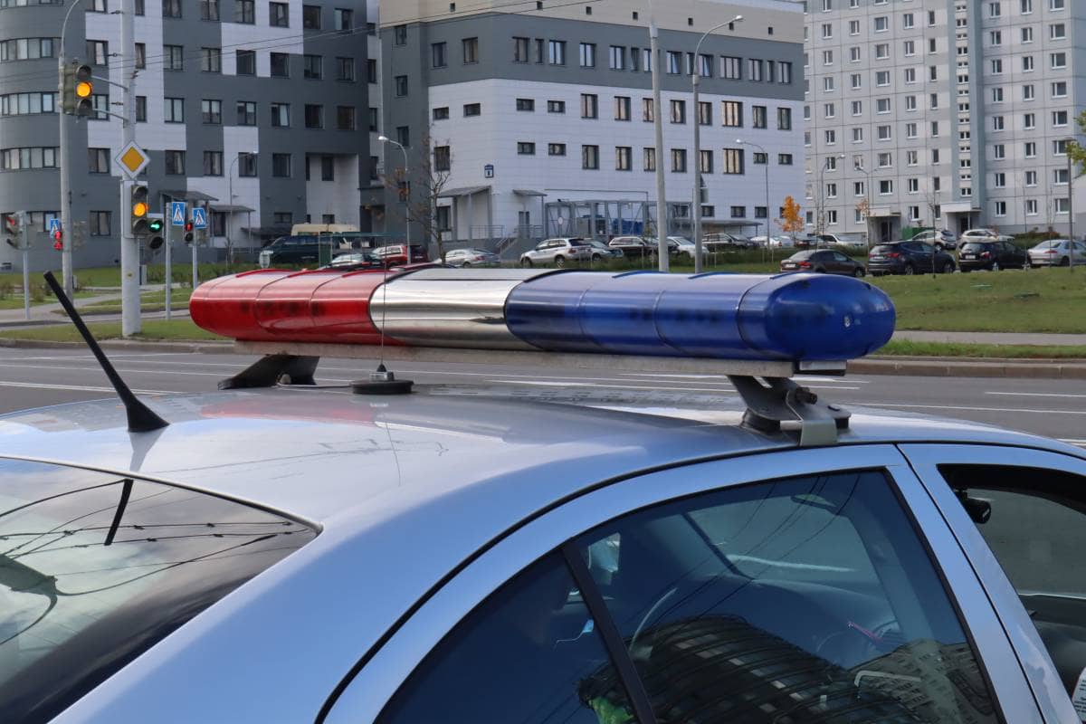 Водитель на полной скорости врезался в толпу в итальянской Модене