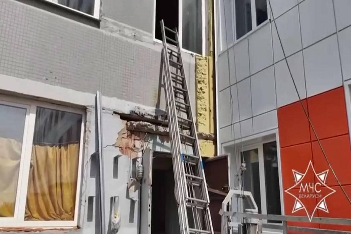 В Могилёве загорелся реконструируемый корпус областного центра психиатрии и наркологии Пожар в медучреждении