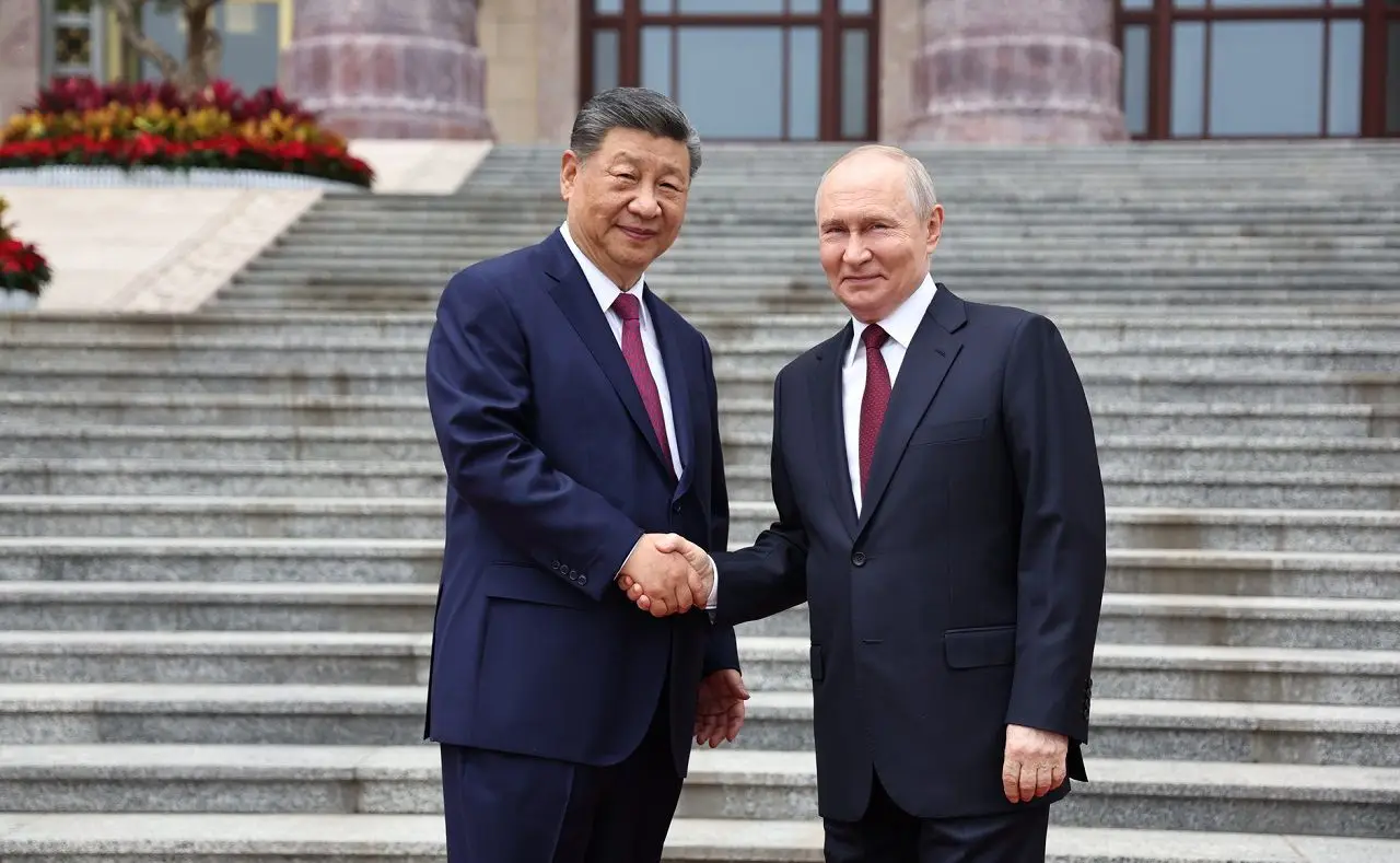 Путин и Си Цзиньпин подписали Заявление Путин и Си Цзиньпин