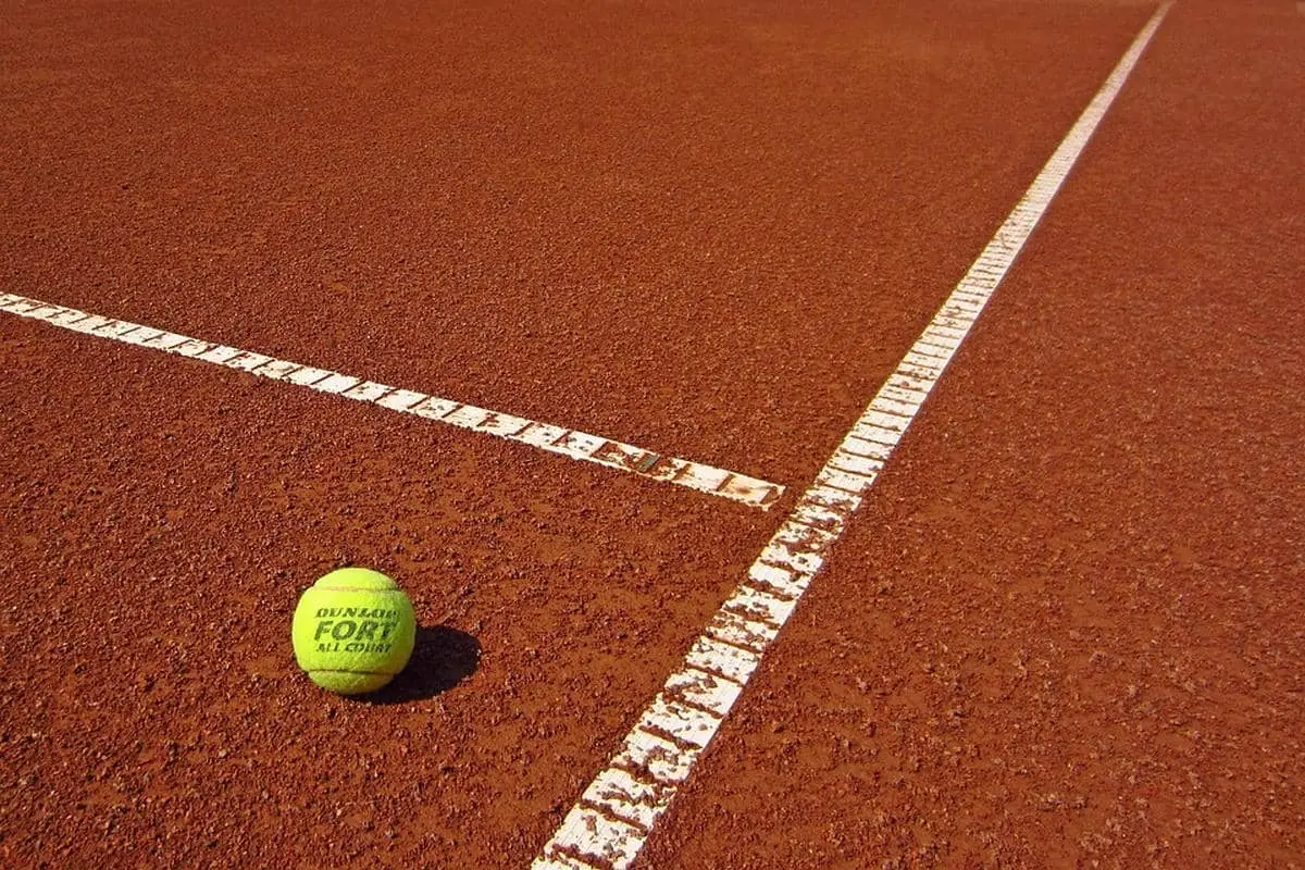 Соболенко уступила Пегуле в полуфинале турнира WTA-500 в Берлине Теннисный мяч
