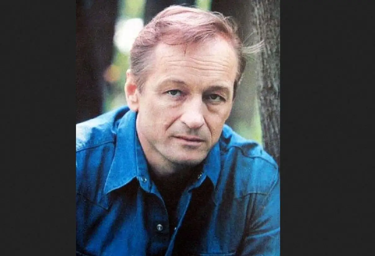 «Ошибка резидента», «Хождение по мукам», «Юность Петра». Умер Михаил Ножкин Михаил Ножкин