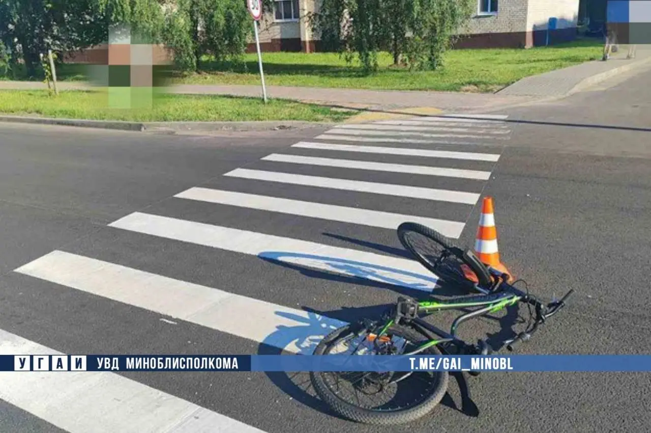 В Узде 63-летняя дама на Chevrolet сбила 8-летнюю велосипедистку велосипед на дороге