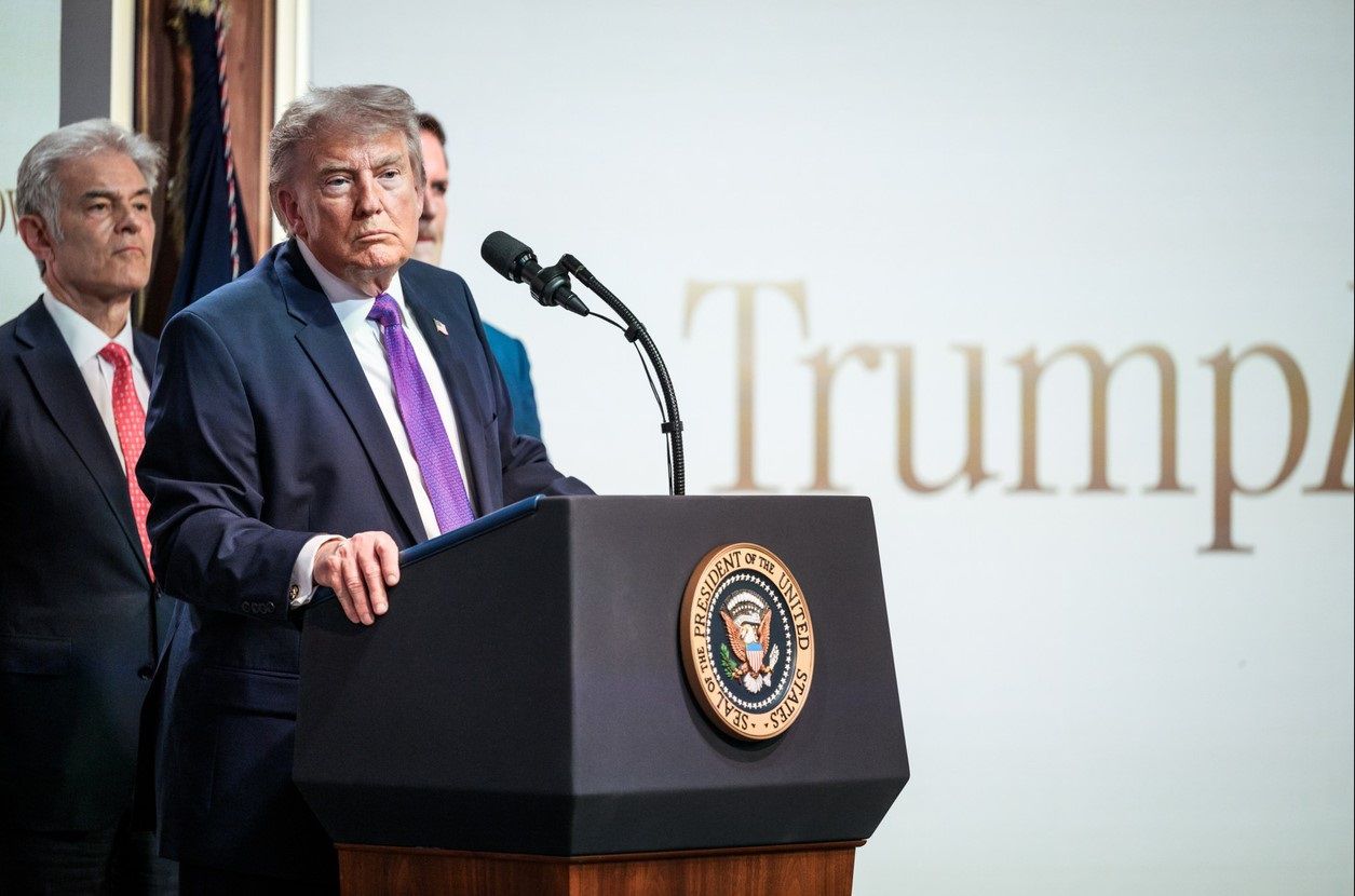 Трамп пригрозил Ирану новыми ударами, если Тегеран не выполнит одно условие Дональд Трамп