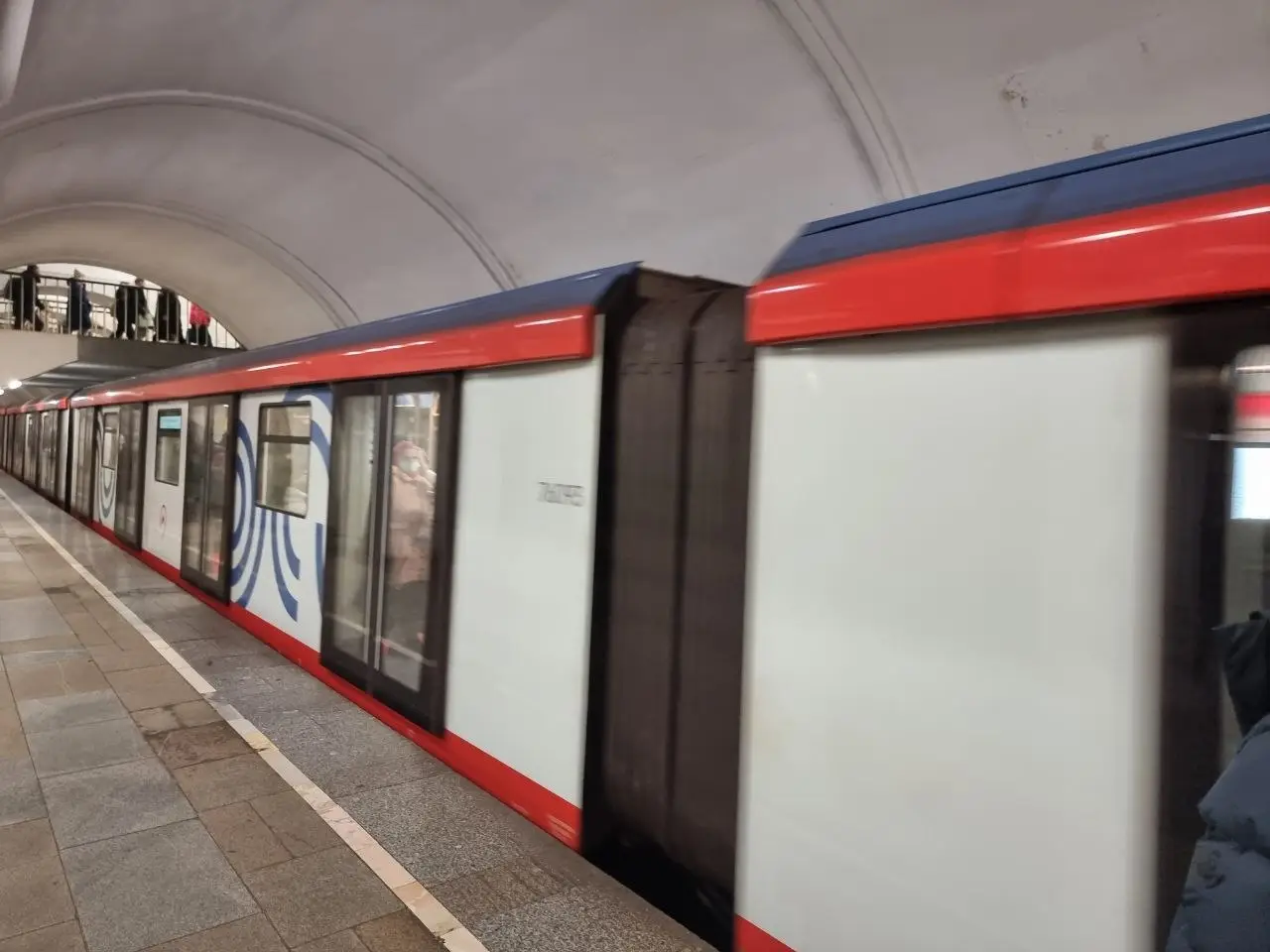 110 метров под землёй, и вы даже не чихнёте: топ-5 станций метро, где закладывает уши, а не духоту вагон метро