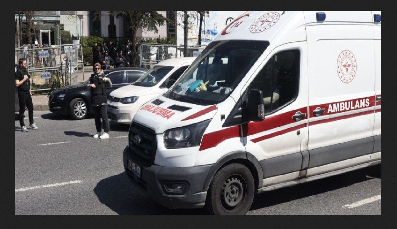 Более 30 человек пострадали в результате ДТП с автобусом в Турции скорая в Турции