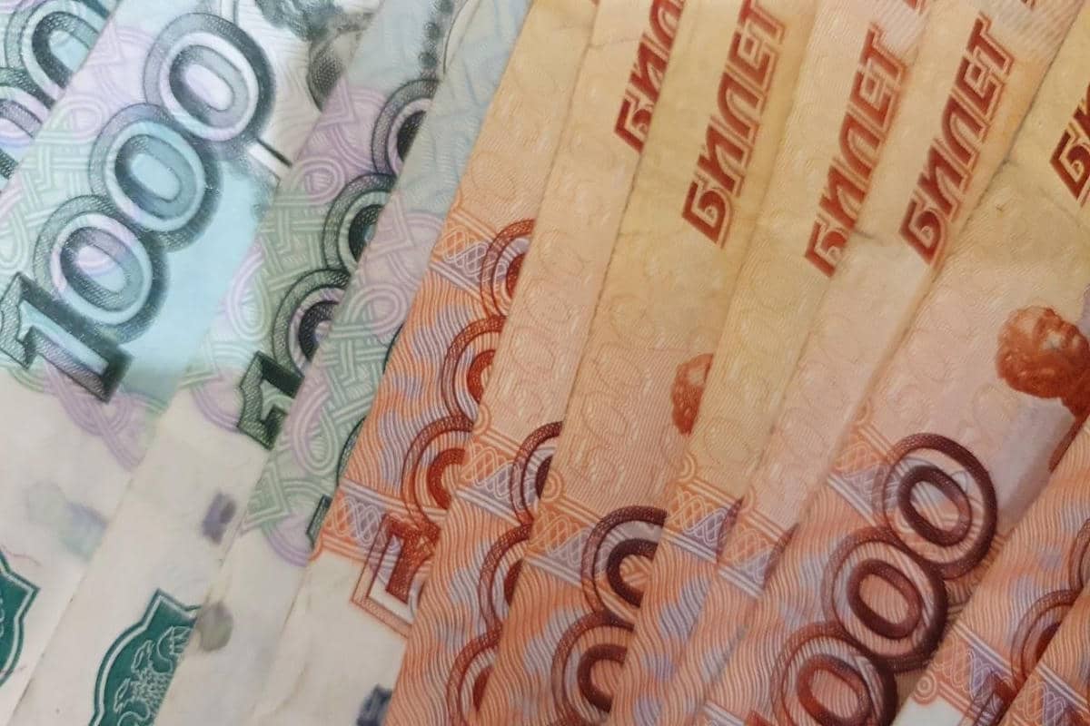 Из-за отсутствия покупателей Пугачёва снизила стоимость пятикомнатной квартиры в Москве до 390 млн рублей Российские деньги