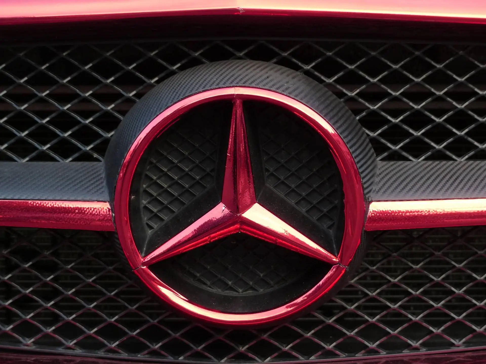 Логотип Mercedes