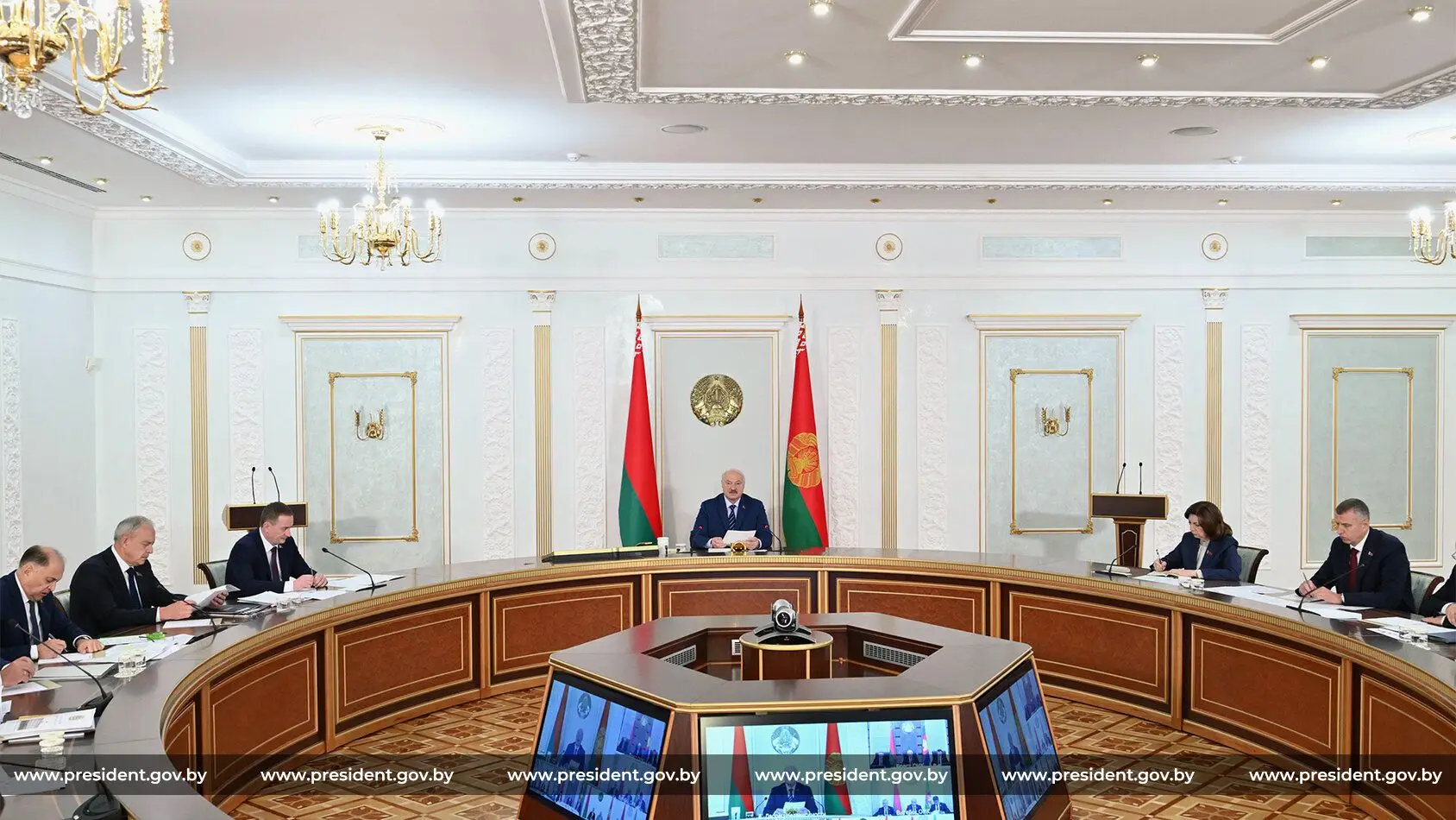 Уборочная-2026. Лукашенко поручил принять самые жесткие меры Александр Лукашенко
