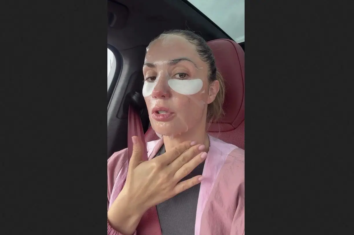Полиция остановила Агату Муцениеце Агата Муцениеце
