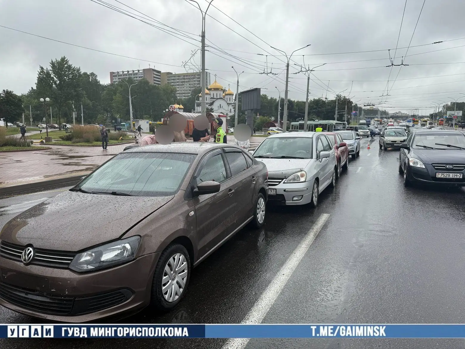 Массовое ДТП на Партизанском проспекте в Минске. Там столкнулись 4 машины автомобили на улице