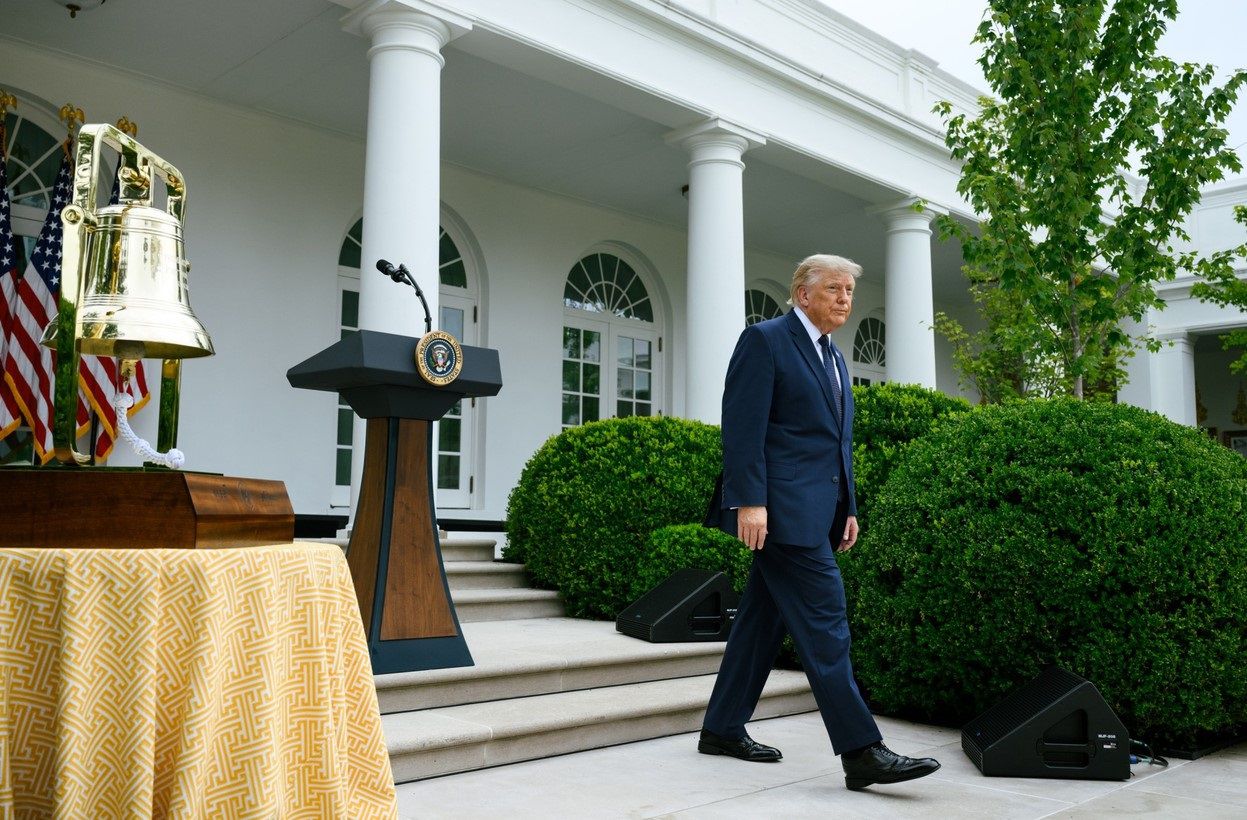 Трамп ввел против Канады пошлины в размере 50% Дональд Трамп