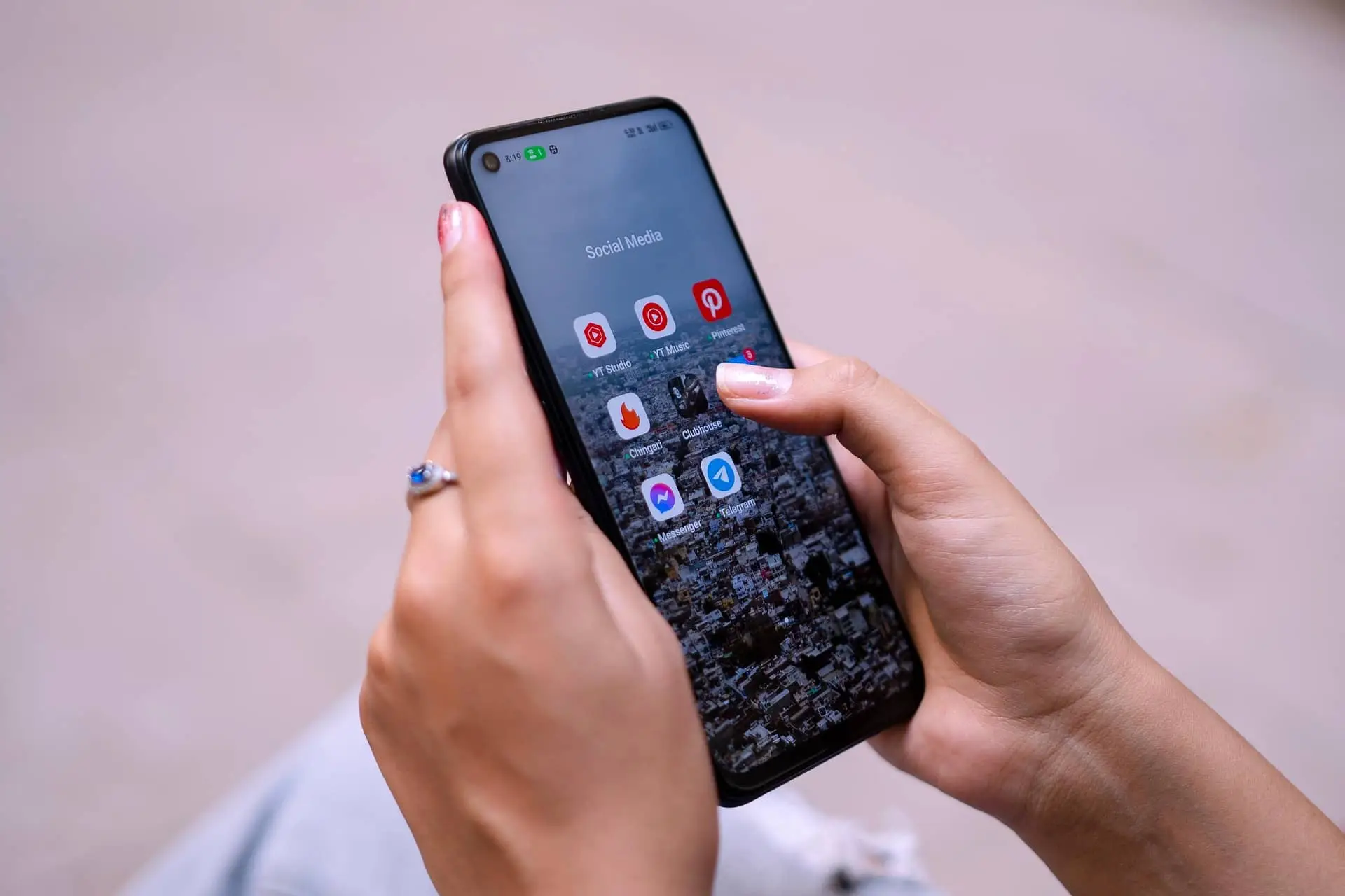 Атака вымогателей. Дуров* прокомментировал удаление Telegram из App Store Приложения в телефоне